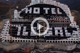 GREENPEACE ACTIVISTS PAINT THE ‘ILEGAL HOTEL’