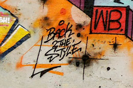 ‘BACK TO THE STYLE’ FOURTH WALL