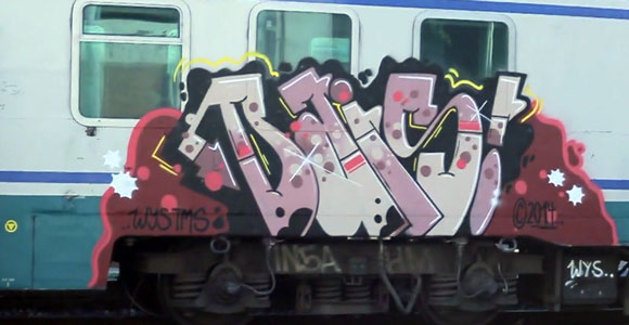 dais_graffiti_train_italy