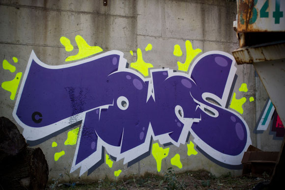 Towns_graffiti_three_aces_mtn2