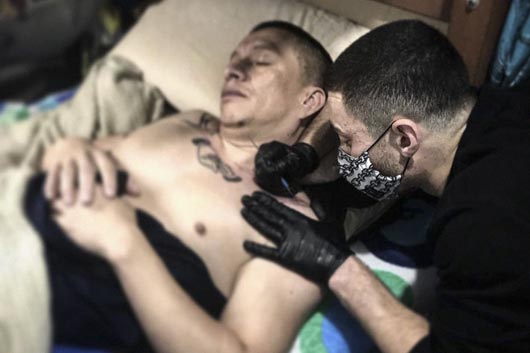 FROM GRAFFITI WRITER TO TATTOO ARTIST IN A COLOMBIAN JAIL: AN INTERVIEW WITH INOCENT KIDD